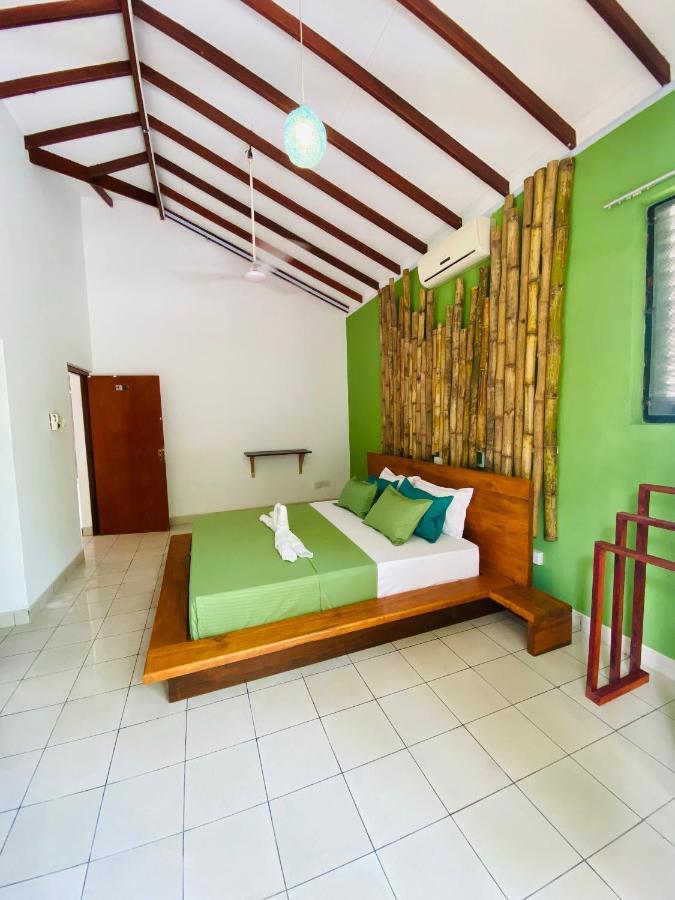 Hotel Surf N Spice - Hiriketiya Dikwella Esterno foto
